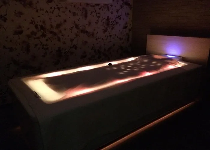 Domitys - Le Castel Du Val Перинья-ле-Сарльев